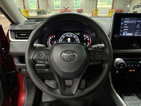 Used 2023 Toyota RAV4 XLE w/ Convenience Package AWD/4WD image 18