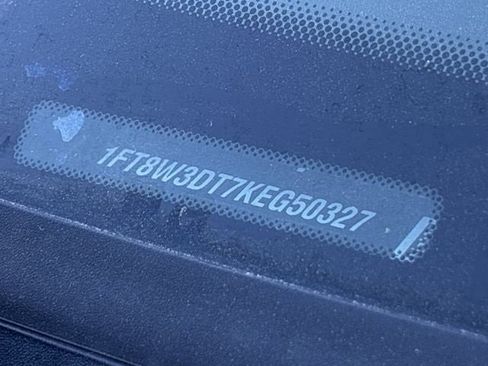 Used 2019 Ford F350 Lariat w/ Lariat Value Package image 30