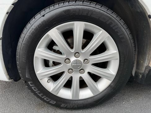 Used 2014 Chrysler 200 Touring image 24