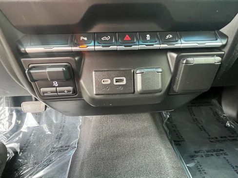 Used 2021 Chevrolet Silverado 2500 W/T w/ WT Fleet Convenience Package AWD/4WD image 21
