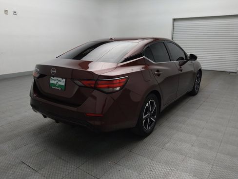 Used 2025 Nissan Sentra SV FWD image 9