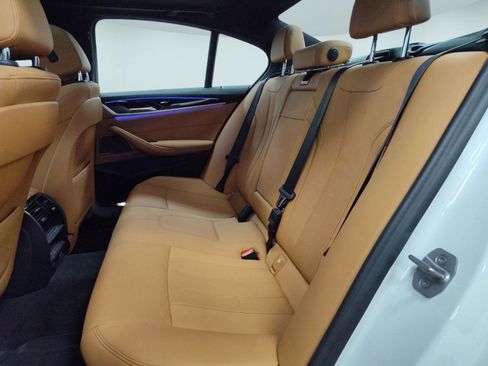 Certified 2022 BMW 530i xDrive w/ Premium Package image 22