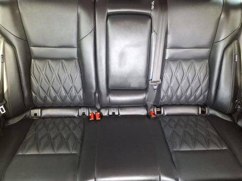Used 2024 Nissan Rogue Platinum FWD image 17