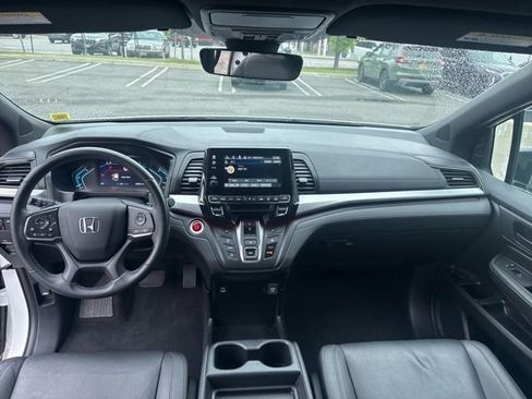 Used 2023 Honda Odyssey Sport image 15