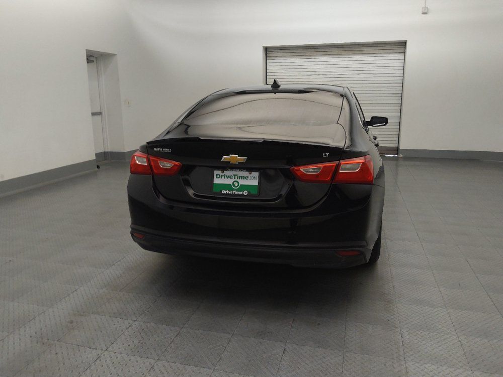 Used 2017 Chevrolet Malibu LT w/ Leather Package FWD image 7