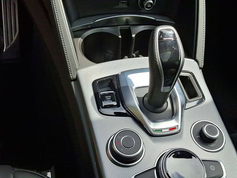 New 2024 Alfa Romeo Stelvio Ti image 15