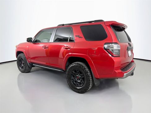 Used 2023 Toyota 4Runner TRD Off-Road Premium AWD/4WD image 7
