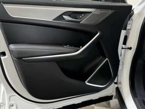 New 2026 Jaguar F-PACE R-Dynamic S image 12