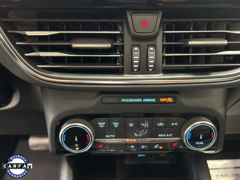 Used 2022 Ford Escape Titanium image 14