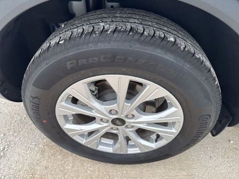 Used 2025 Ford Escape Active AWD/4WD image 23
