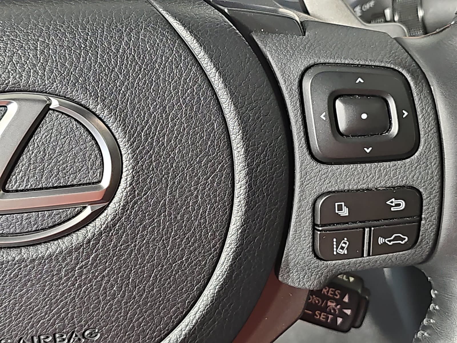 Used 2021 Lexus IS 300 AWD w/ Comfort Package image 15