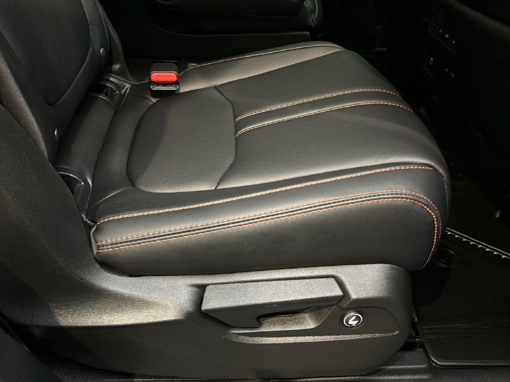 Certified 2024 Honda Pilot TrailSport image 25