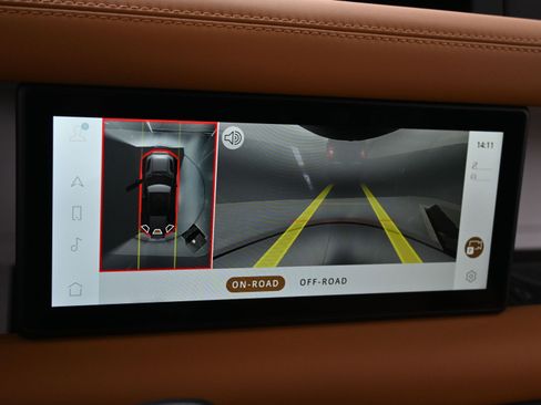 Certified 2023 Land Rover Defender 110 SE image 16