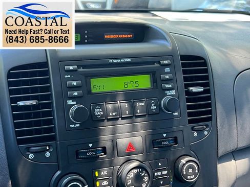 Used 2006 Kia Sedona LX FWD image 32