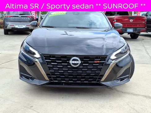 Certified 2025 Nissan Altima 2.5 SR w/ SR Premium Package FWD image 2