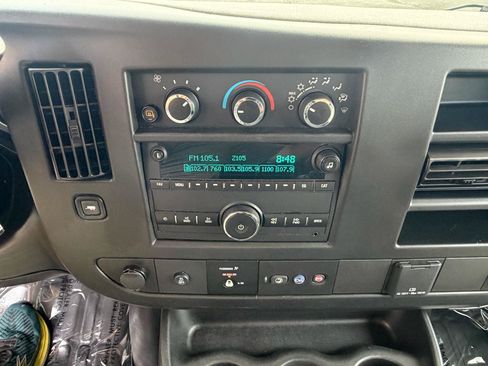 Used 2023 GMC Savana 2500 Extended w/ Driver Convenience Package RWD image 29