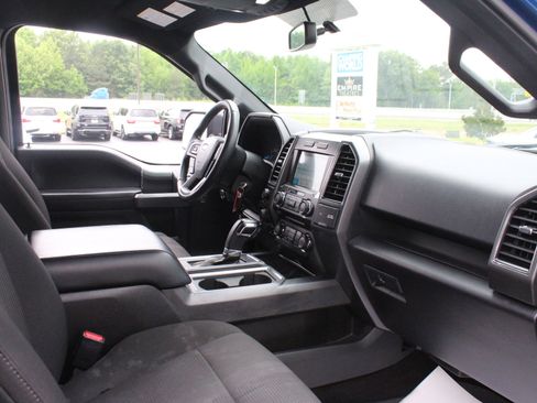 Used 2017 Ford F150 XLT w/ Equipment Group 302A Luxury AWD/4WD image 34