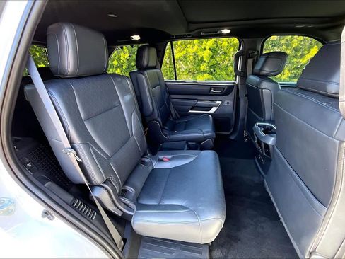 Used 2023 Toyota Sequoia Platinum AWD/4WD image 19