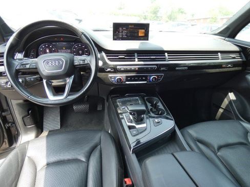Used 2018 Audi Q7 3.0T Prestige w/ Prestige Package AWD/4WD image 14
