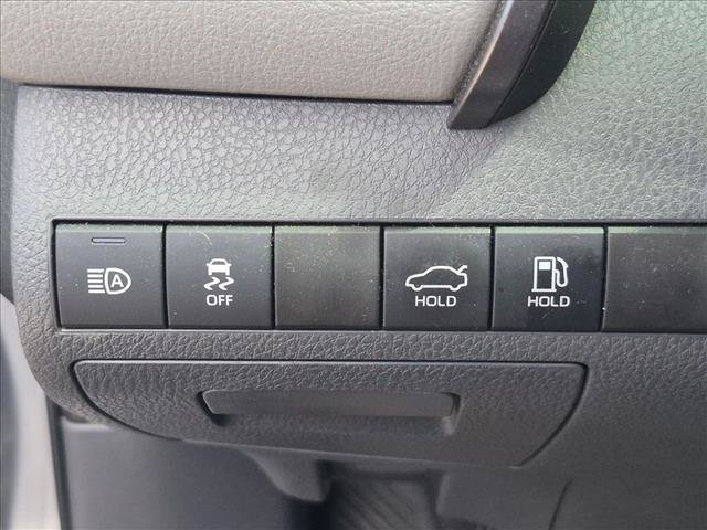 Used 2022 Toyota Camry SE FWD image 13