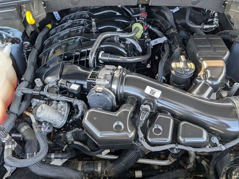 Used 2024 Jeep Grand Cherokee L Altitude image 50