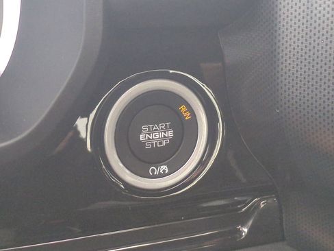 Certified 2025 RAM 1500 Limited w/ Bed Utility Group image 28