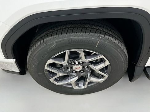 New 2026 GMC Sierra 1500 SLT RWD image 11