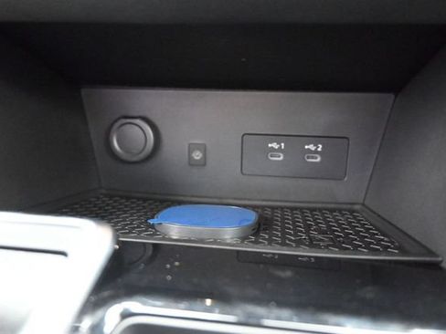 Used 2026 Nissan Pathfinder Platinum FWD image 42