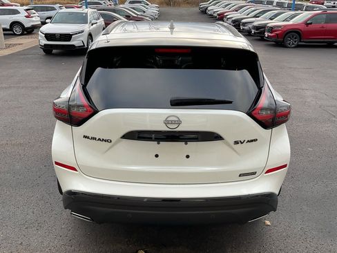Used 2023 Nissan Murano SV w/ SV Midnight Edition Package image 6