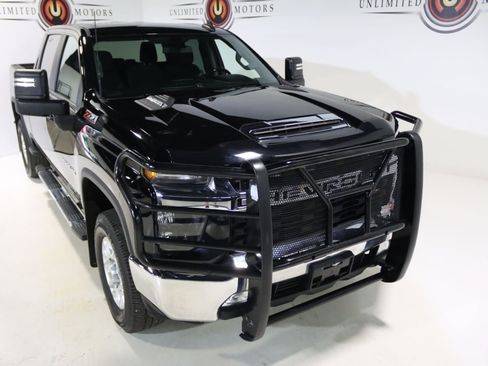 Used 2022 Chevrolet Silverado 2500 LT w/ Convenience Package AWD/4WD image 27
