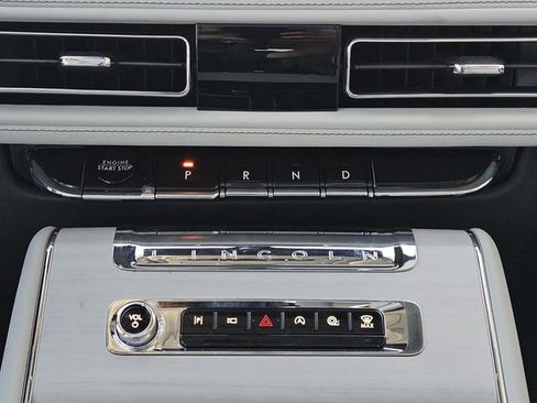 New 2026 Lincoln Aviator Reserve image 11