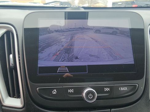 Used 2022 Chevrolet Malibu LT image 19