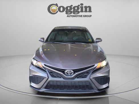Used 2023 Toyota Camry SE image 6