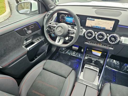 New 2026 Mercedes-Benz GLB 35 AMG 4MATIC image 25