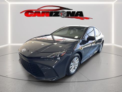 Used 2025 Toyota Camry LE FWD image 11