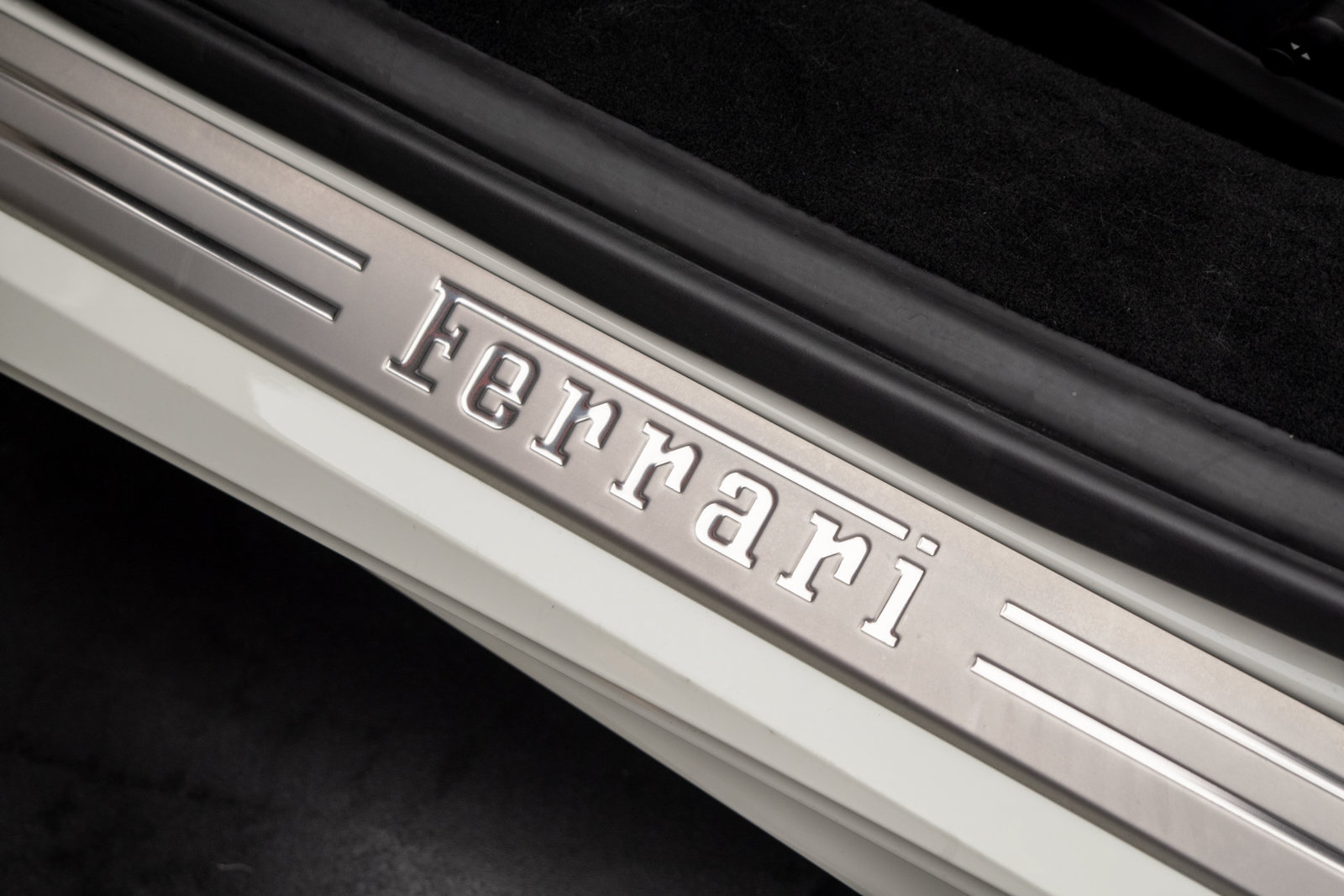 Used 2019 Ferrari 488 Spider RWD image 29