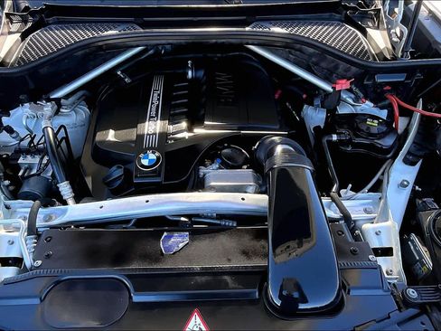 Used 2015 BMW X6 xDrive35i image 31