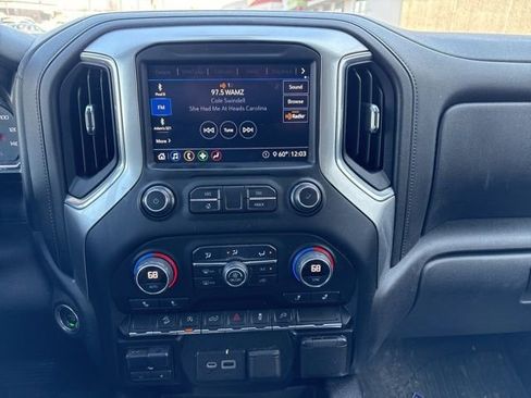 Used 2020 Chevrolet Silverado 1500 LT Trail Boss image 12