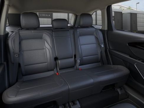 New 2026 Lincoln Nautilus Premier AWD/4WD image 11