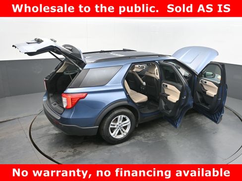 Used 2020 Ford Explorer XLT w/ Equipment Group 202A image 40