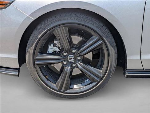 Used 2023 Honda Accord Sport image 13