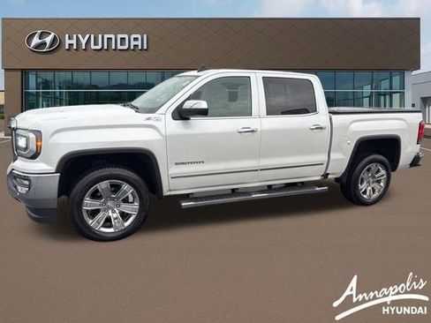 Used 2018 GMC Sierra 1500 SLT image 1