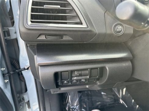 Used 2021 Subaru Crosstrek 2.5i Sport w/ Moonroof Package image 32