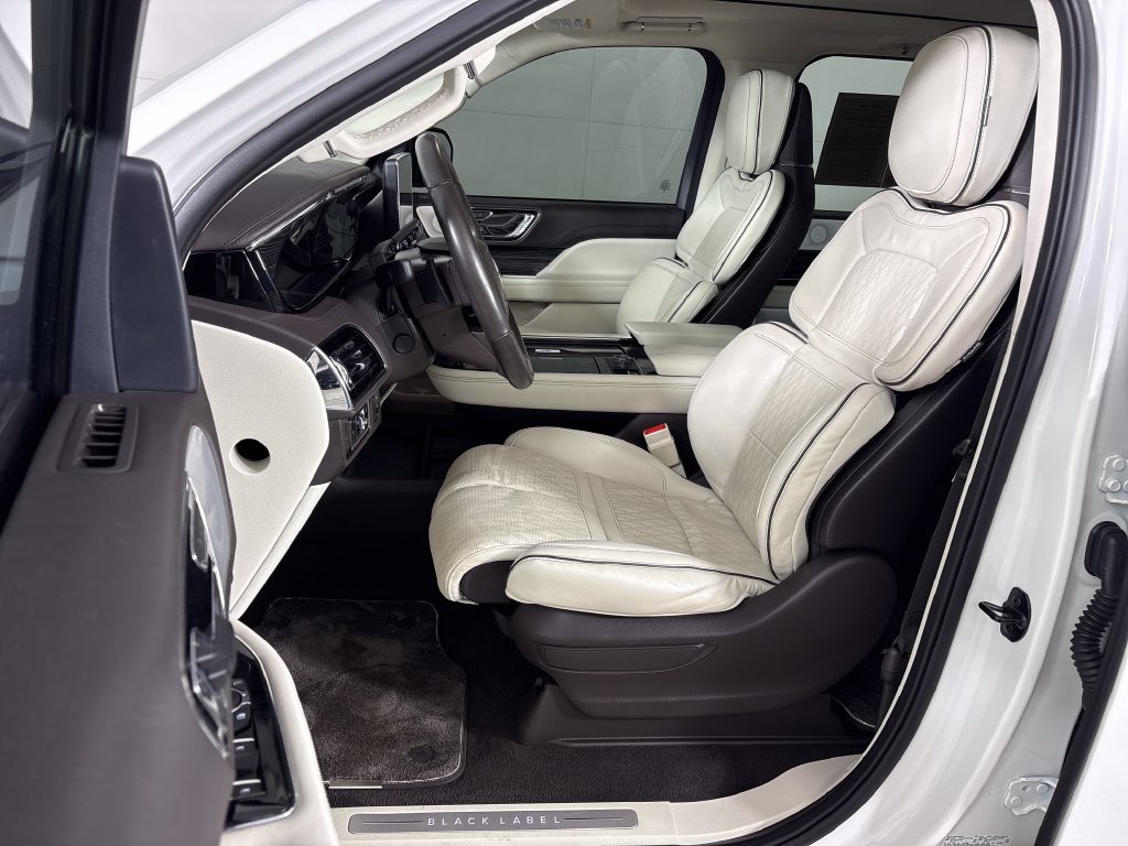 Used 2024 Lincoln Navigator Black Label AWD/4WD image 24