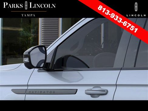 New 2025 Lincoln Navigator Reserve w/ Jet Appearance Package image 43
