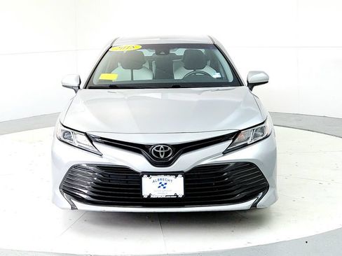 Certified 2018 Toyota Camry LE FWD image 8