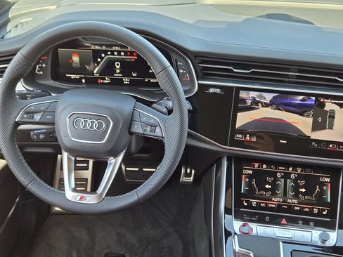 New 2026 Audi SQ7 Prestige AWD/4WD image 31