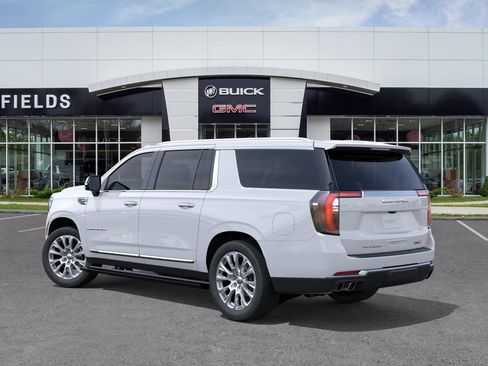 New 2026 GMC Yukon XL Denali w/ Denali Reserve Package AWD/4WD image 3