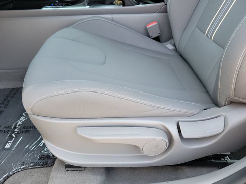 Certified 2025 Hyundai Elantra Sport FWD image 21