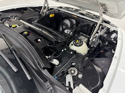 Used 2019 BMW i8 Roadster image 38